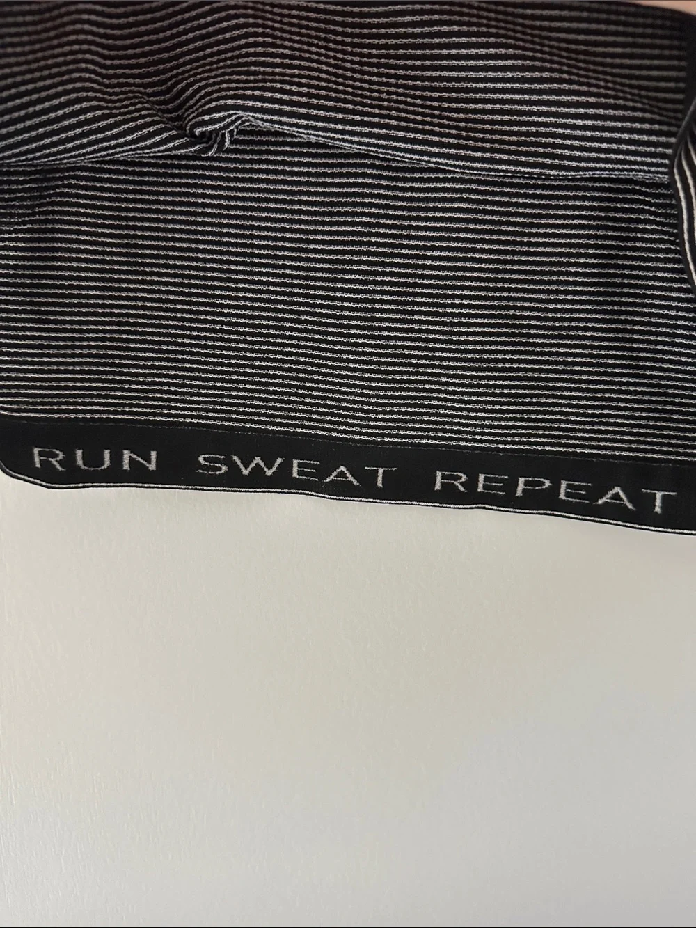 Lululemon Swiftly Tech Racerback Tank in Black and White Stripe | Size 8